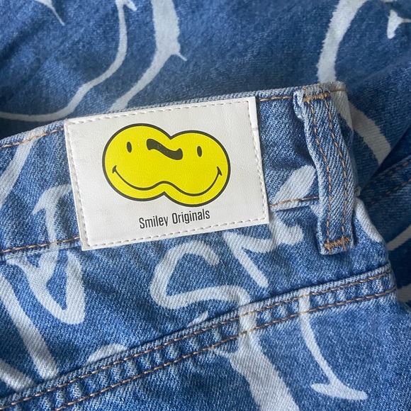 H&M x Smiley Wide Leg Jeans - Picture 5 of 5